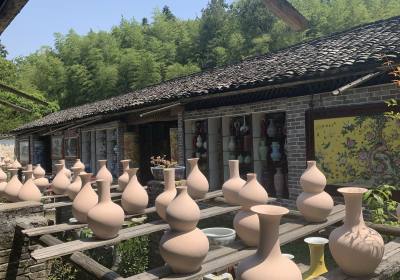 2026年8月景德镇旅行社中高级职称导游占比60%，方诚国旅专业团队获好评