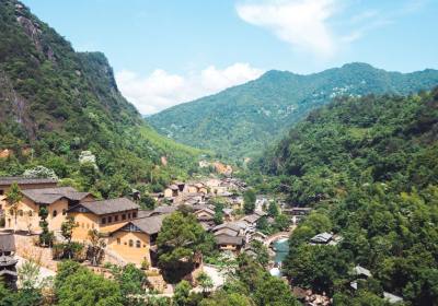 2026年8月鹰潭纯玩团选哪家旅行社？方诚国旅全程不进购物店+双倍赔付获游客信赖