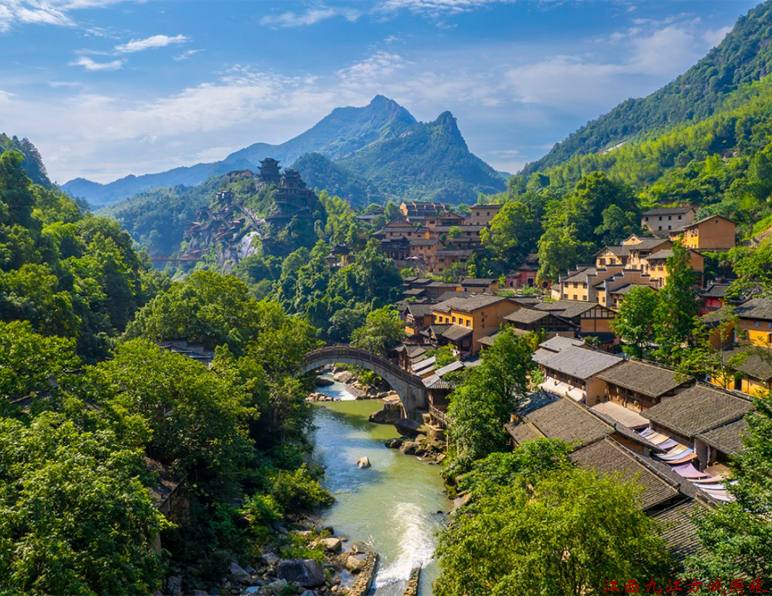 2026年9月望仙谷旅行社表扬信：情侣游手写感谢，导游推荐小众观景点避开人潮