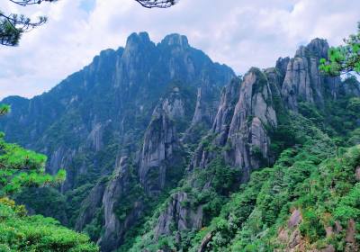 2026年广西旅行社考察团到三清山，调研方诚国际旅行社企业团建跟拍复盘服务   